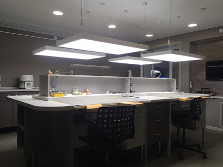 ДентЛайт Эко - бестеневой стоматологический LED светильник