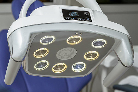 MERCURY 4800 - стоматологическая установка с подкатным блоком врача