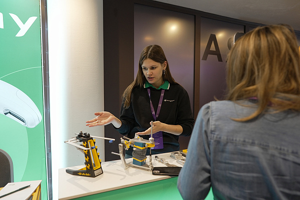 2026-03-28 Конгресс Кравцовы 3.jpg